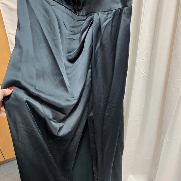 Dessy Group cowl necked wrap maxi dress w/ front slit in Evergreen NWT sz 22W - Picture 6 of 16